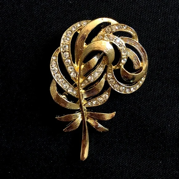 Monet | Jewelry | Monet Signed Gold Feather Brooch Pin  display picture 3